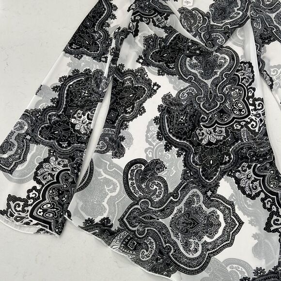 Vintage Georgiou Studio Black/White top Bell Sleeves Size M - Picture 3 of 8